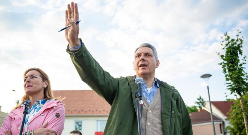 Lázár János: Jön a LázárLive