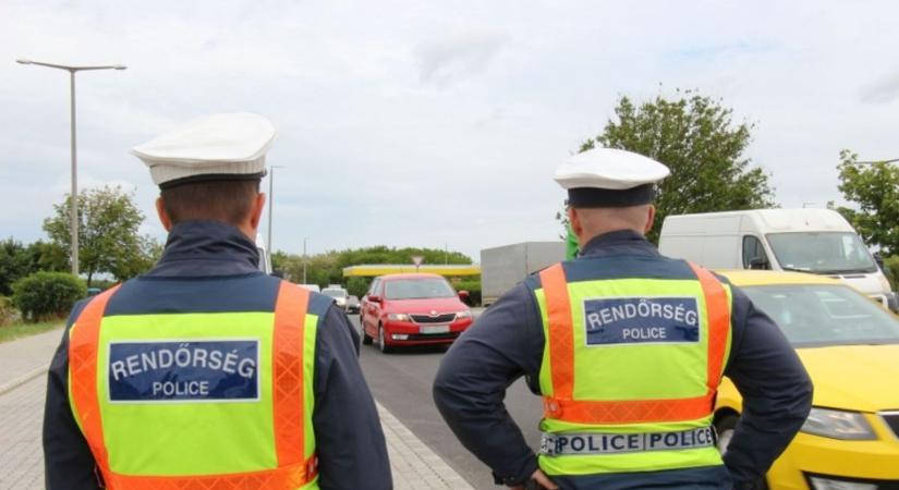 Mi történt? Kiterelték az autósokat az M3-asról, nagyszabású razzia Szabolcsban