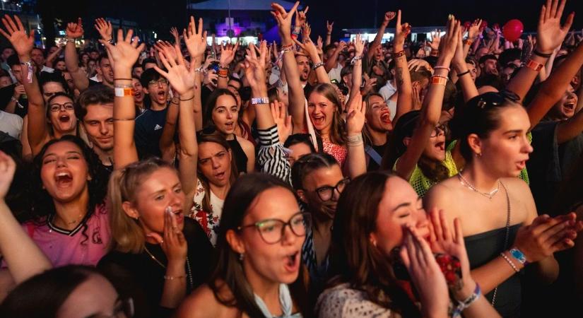 Már az első nap nagyot szólt a Campuson! Rengeteg fotót hoztunk róla, keresd magad a képeken!