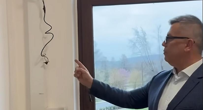 Már van gyanúsított a balatonalmádi polgármesteri hivatalban talált lehallgatókészülék ügyében