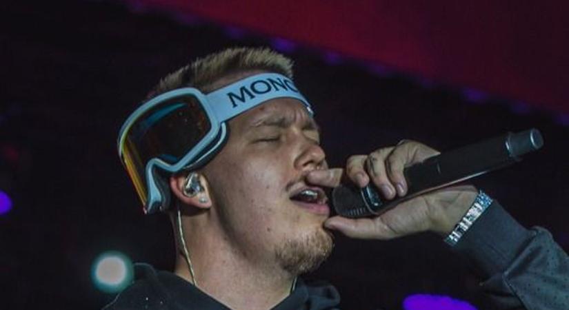 Manuel szülinapja éjjelén sokallt be: "B*ssza meg mindenki!"