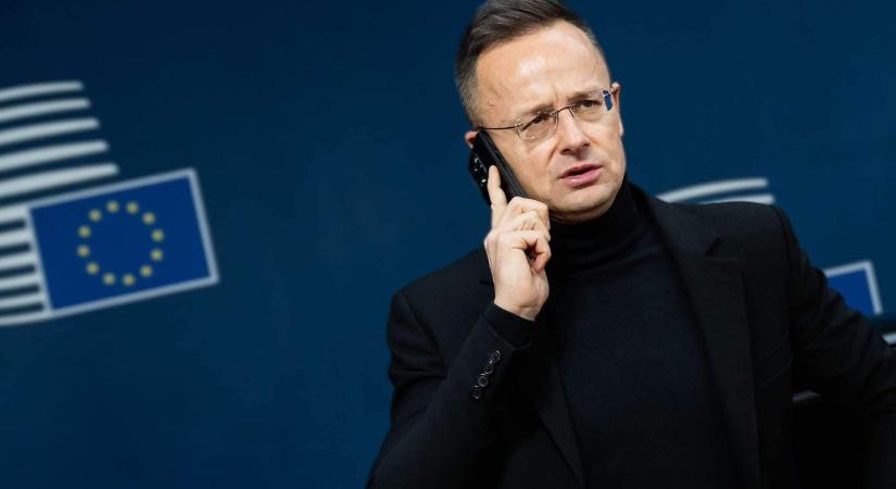 Szijjártó bejelentette: berendelték az ukrán nagykövetet a gyújtogatás miatt