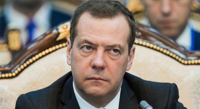 Dmitrij Medvegyev: nem kizárt a Nyugat elleni megelőző csapás