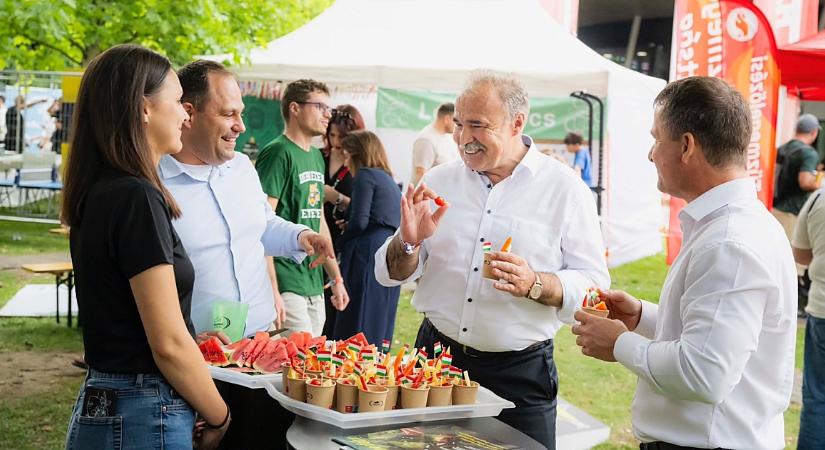 Agrárminiszter: az, hogy nem lesz elkülönített közös agrárpolitikai büdzsé, az EU legfelelőtlenebb döntése