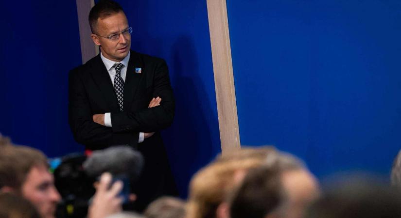 Szijjártó Péter berendelte az ukrán nagykövetet a kárpátaljai templom felgyújtása miatt