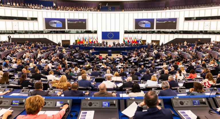 Az Európai Bizottság javaslata kevésbé demokratikus, valamint veszélyes – EP-képviselők az Indexnek!
