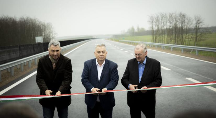 Szabálytalan volt az Európai Bizottság szerint, ahogy a kormány 35 évre koncesszióba adta az autópályákat