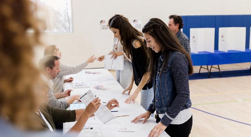 Azt tervezi a kormány, hogy a 16 évesek is behúzhassák az X-et a következő brit választáson