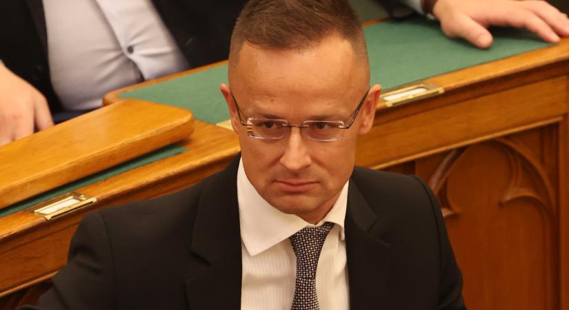Kárpátaljai incidens: Szijjártó Péter berendelte az ukrán nagykövetet a megrongált templom miatt