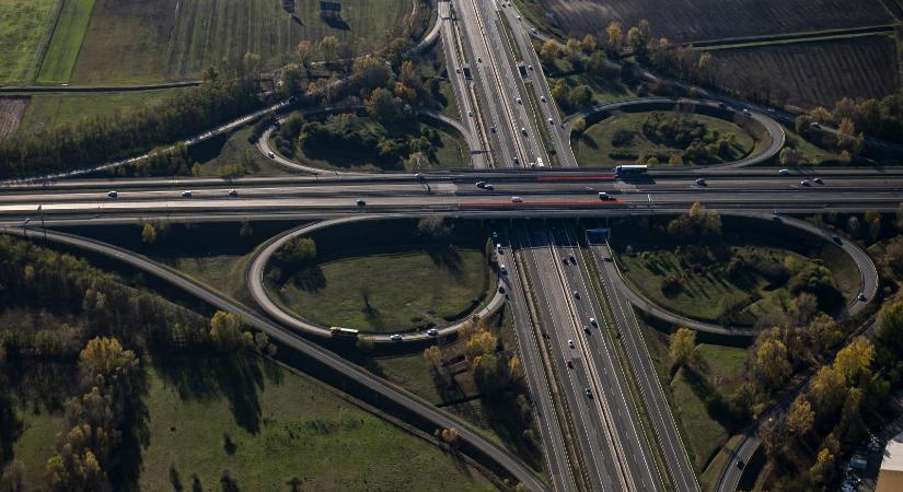 Jogellenes lehet Mészáros sztrádabiznisze, az Európai Bizottság szerint az Orbán-kormány törvénytelenül játszotta át NER-milliárdosoknak az autópályák fenntartását