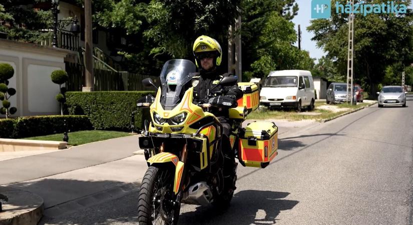 Száguldó életmentés: a mentőmotorosok gyors és hatékony segítsége