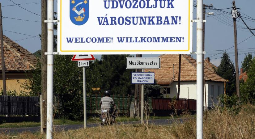 Csökken a népesség, pang az ingatlanpiac az önazonossági törvénnyel elsőként élő városban