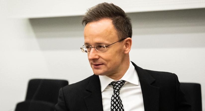 Szijjártó berendelte az ukrán nagykövetet