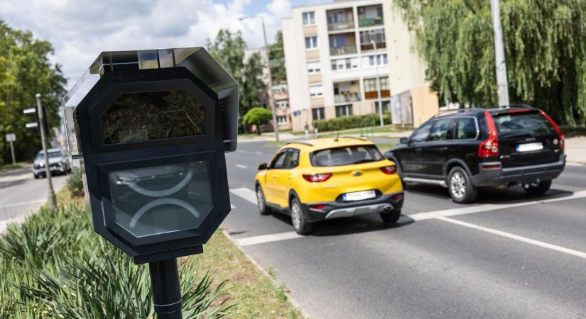 Képeken az új tatabányai traffiboxok