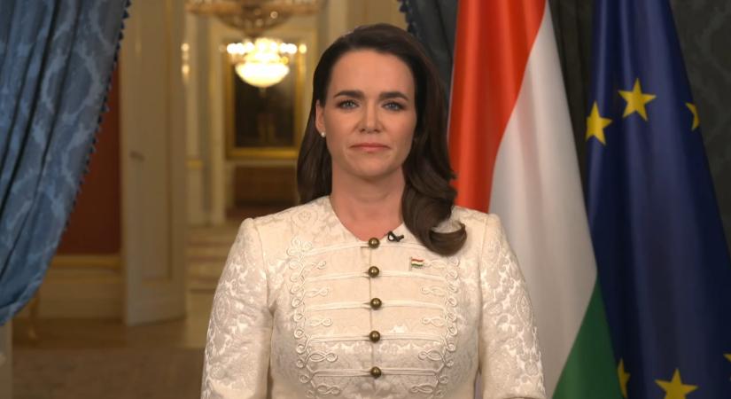 Novák Katalin lemondása után hazavitte a közpénzen vásárolt ruhái nagy részét