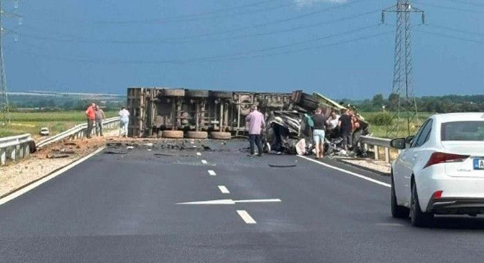 Súlyos baleset Berente és Sajószentpéter között