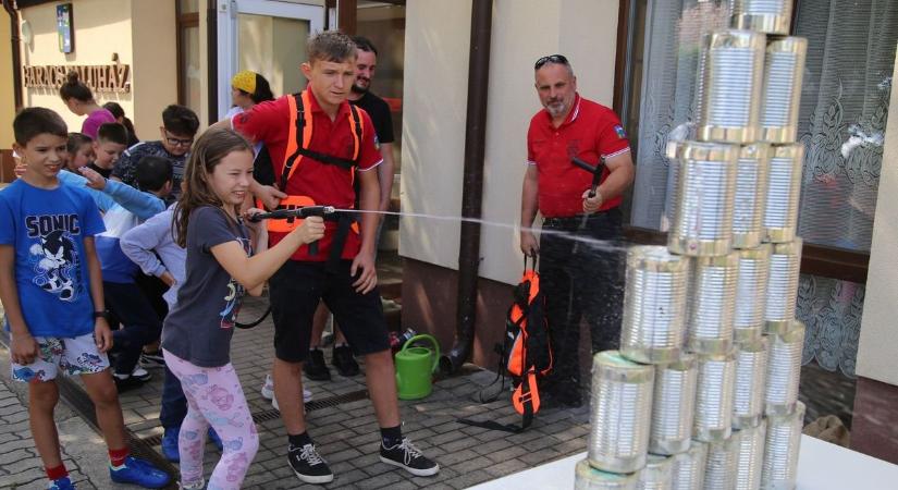 Kézműveskedés, sport, játék, móka, kacagás – kétszer egy hetes turnusban  videó