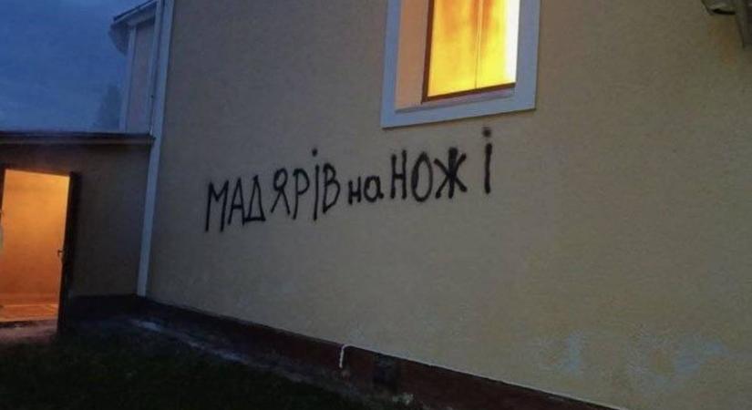 Felgyújtottak egy templomot Palágykomorócon