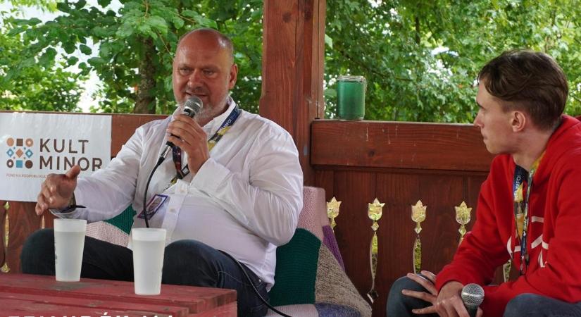 A párttagok ne egymás ellen, hanem egymásért dolgozzanak!