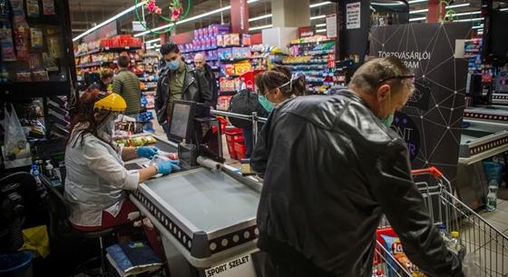 Sok pénzt bukhattak a bolti dolgozók a koronavírus miatt