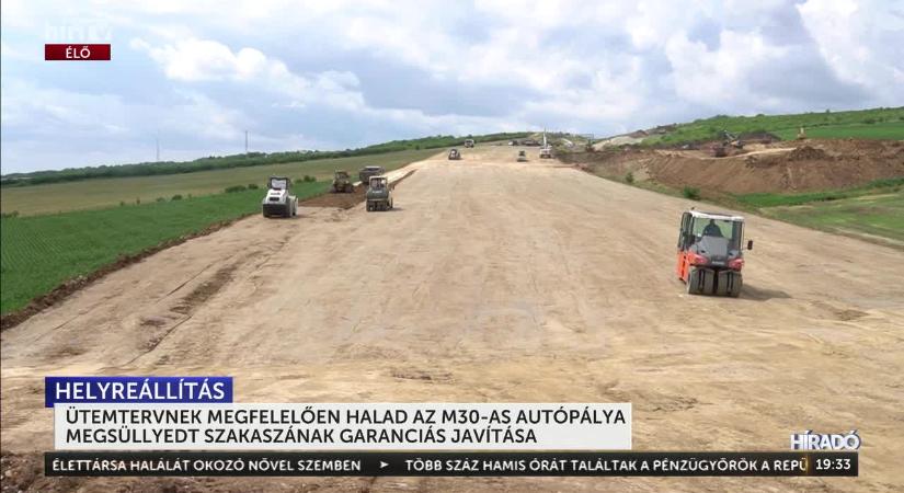 Ütemtervnek megfelelően halad az M30-as autópálya megsüllyedt szakaszának garanciális javítása  videó