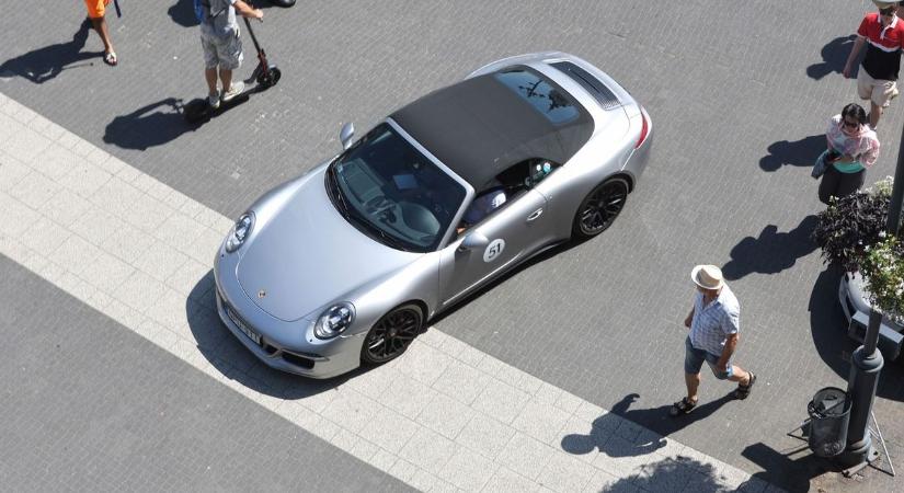 Leamortizáltatta a Porsche-ját plusz 5 millióért, nem jött be neki