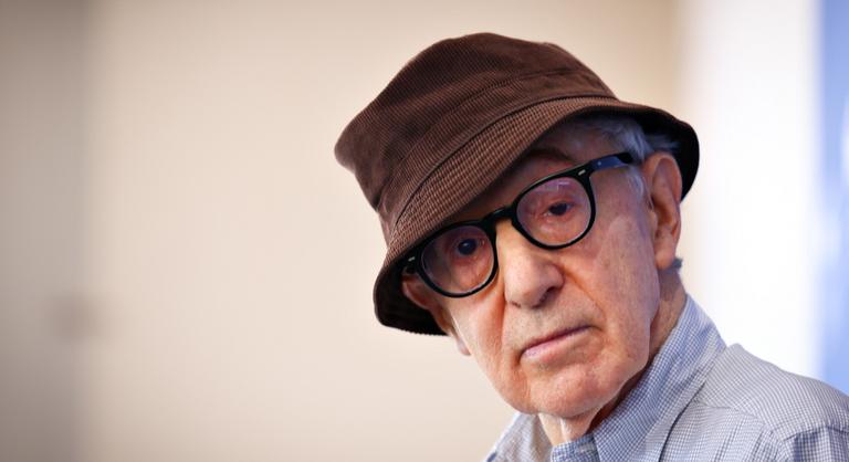 Ősszel érkezik a könyvesboltokba Woody Allen regénye