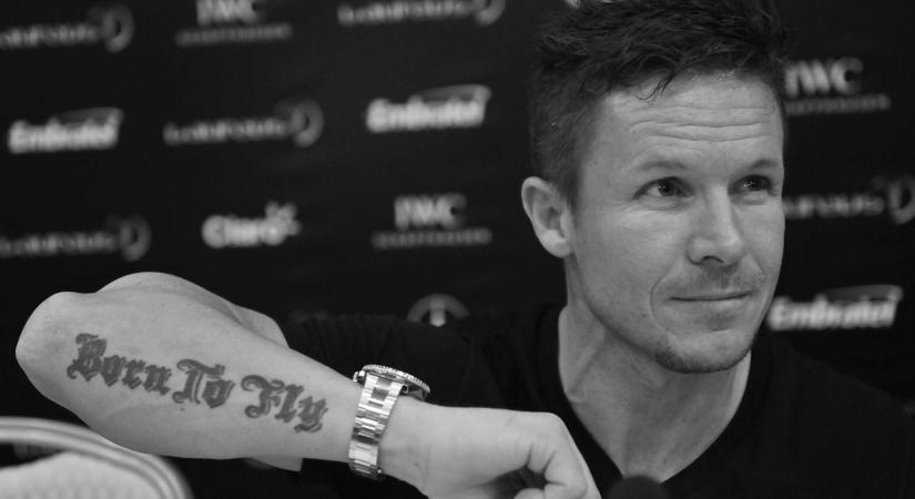 Tragédia: siklóernyőzés közben rosszul lett és meghalt Felix Baumgartner