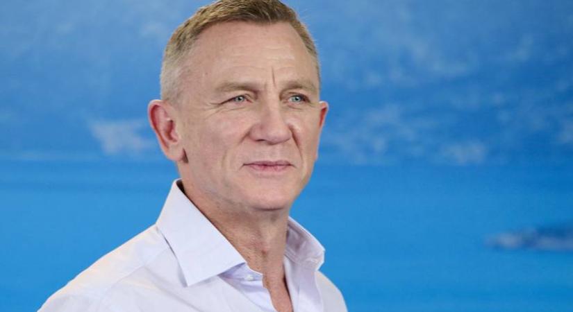 Daniel Craig hosszú, szőke hajjal felismerhetetlen: meglepő külsővel hódított fiatalon