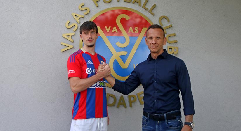 Hosszabbított a Vasas tehetsége, a sportigazgató az öccsének is üzent