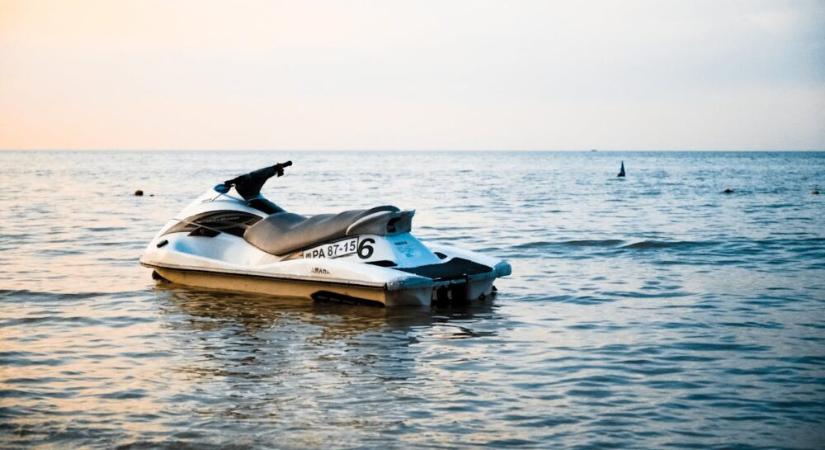 Motorcsónak, vitorlás, jet-ski: ezeket is aktívan keresik a magyarok 2025 nyarán