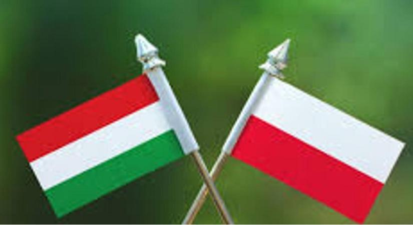 Hazarendelték a magyarországi lengyel nagykövetet – Magyarország „barátságtalan gesztusára” hivatkoznak