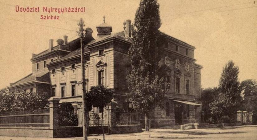 A katonazenekar húzta, míg peregtek a képkockák