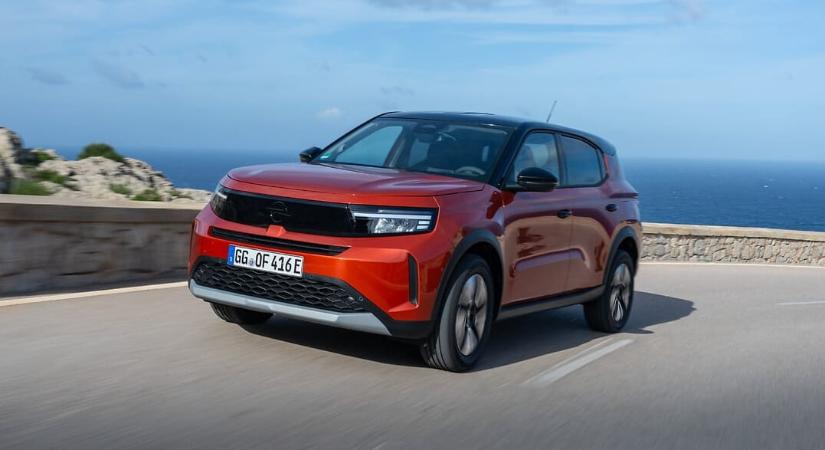 100 kilométer extra hatótávval hódít a legolcsóbb elektromos Opel