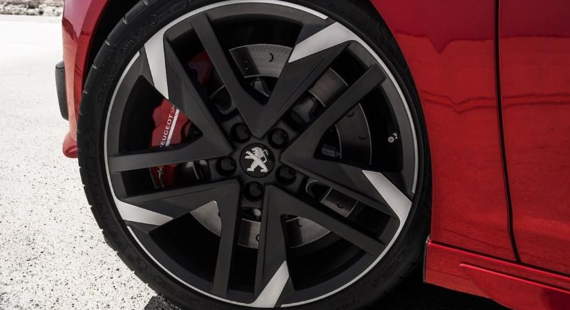Visszahívási értesítést kap sok magyar Peugeot-tulajdonos, több mint ötezren mehetnek soron kívül szervizbe