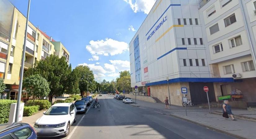 Pedig itt minden volt  bezár a Mecsek Áruház kedvelt üzlete