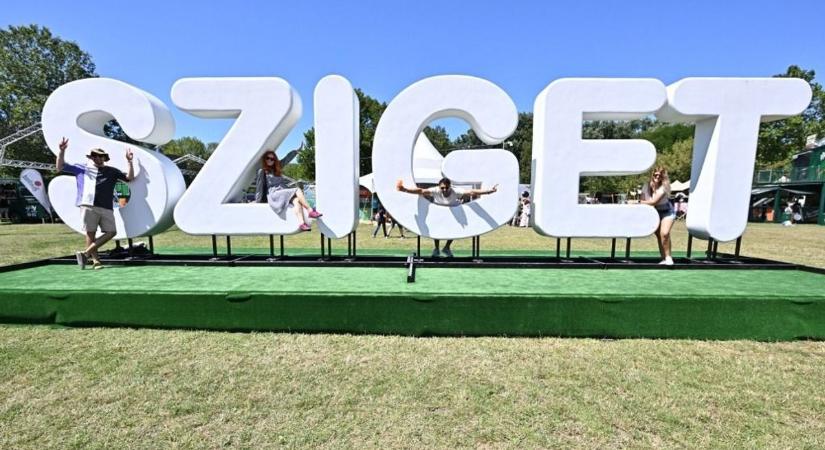Bejelentette a Sziget egyik sztárfellépője: lemondják a koncertet, ha fellép az antiszemita Kneecap