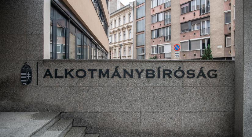 Panaszt nyújtottak be az Alkotmánybírósághoz a háziorvosok a kötelező ügyeletet miatt