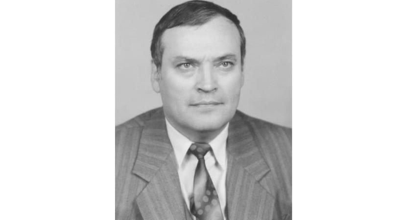 Elhunyt Mészáros József matematikatanár