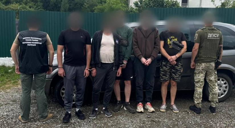 Apa és fia próbálkozott embercsempészettel Kárpátalján