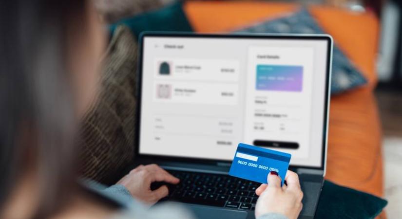 Leállások jönnek az egyik nagy magyarországi banknál: az interneten sem tudsz majd vásárolni