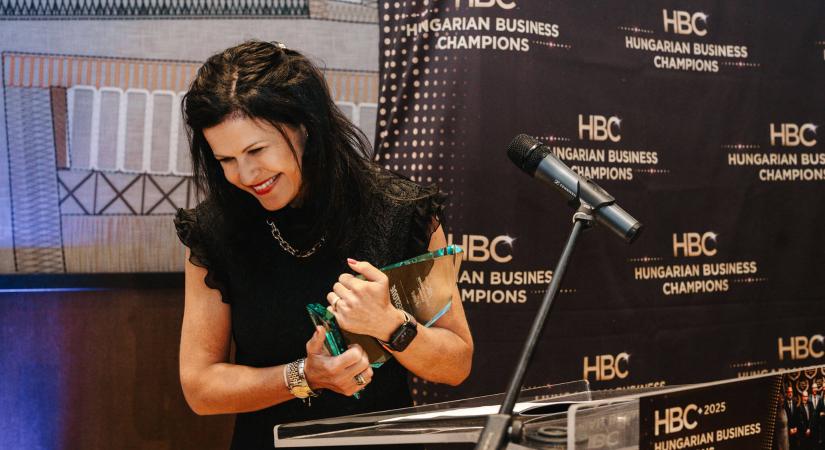 TOPOLCSIK MELINDA NYERTE EL A MANUFACTURING EXCELLENCE DÍJAT
