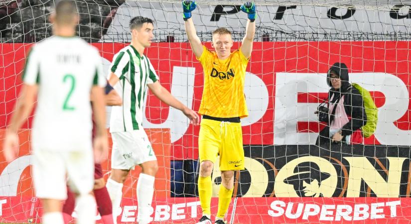 EL: "Nyugi, kivédem" - Varga Barnabásnak kellett volna a Paksban a 11-est lőnie Kolozsváron