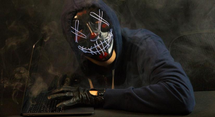 Naponta 500 felhasználót hackelnek meg, te is köztük lehetsz