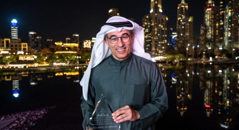 Tiborcz István és Orbán Ráhel a Mini-Dubaj arab befektetőjével sétálgatott a Parlamentnél
