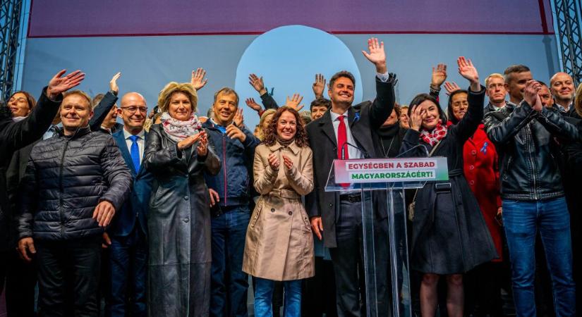 Párbeszéd: Nem kaptunk pénzt azért, hogy elinduljunk a választáson