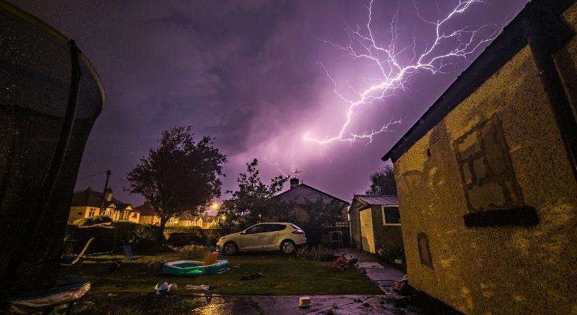Péntek este lecsap a vihar, ezek a vármegyék kapnak az égi áldásból - Időjárás-előrejelzés
