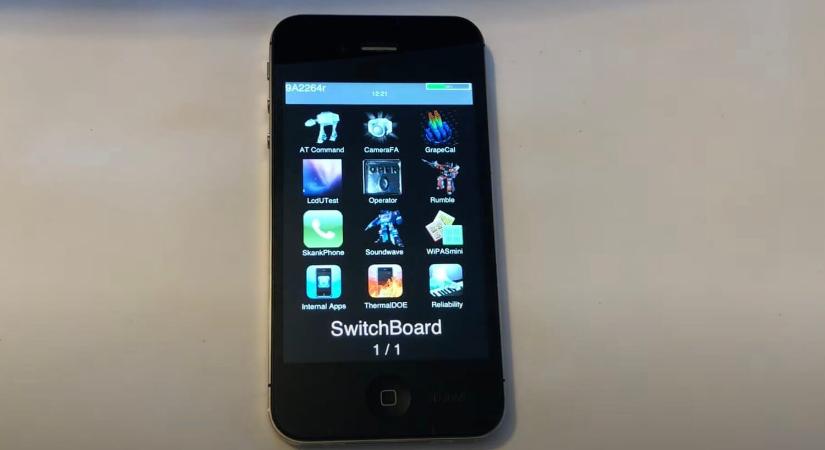Videón egy olyan iPhone 4s prototípus, amilyet még Steve Jobs is láthatott