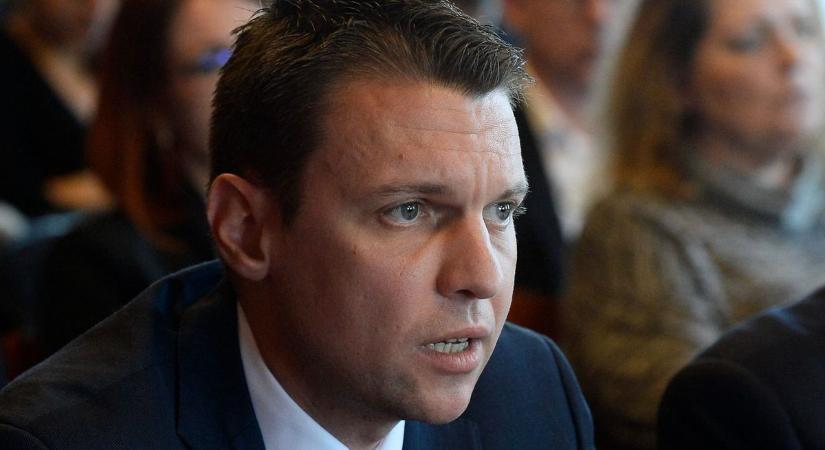 Menczer Tamás reagált az ukrán külügyminiszter szavaira
