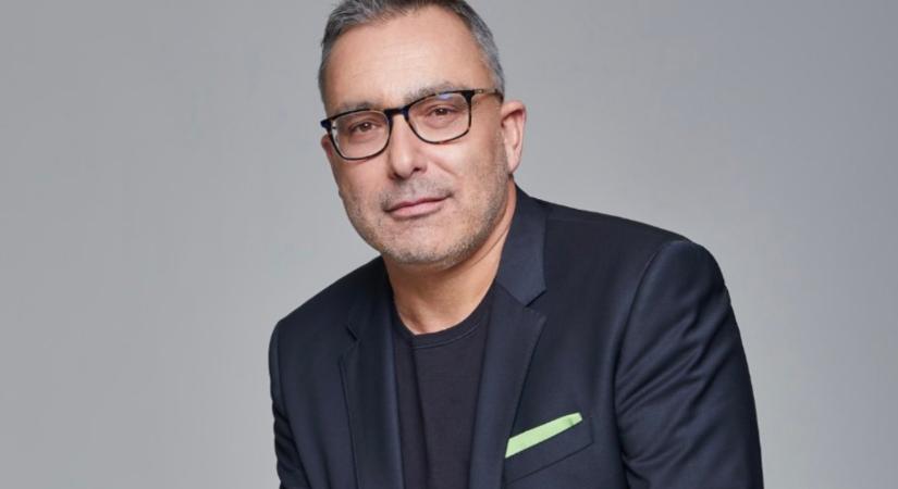 Sváby András fotósorozata lájkcunamit indított el, mindenki imádja Karcsit
